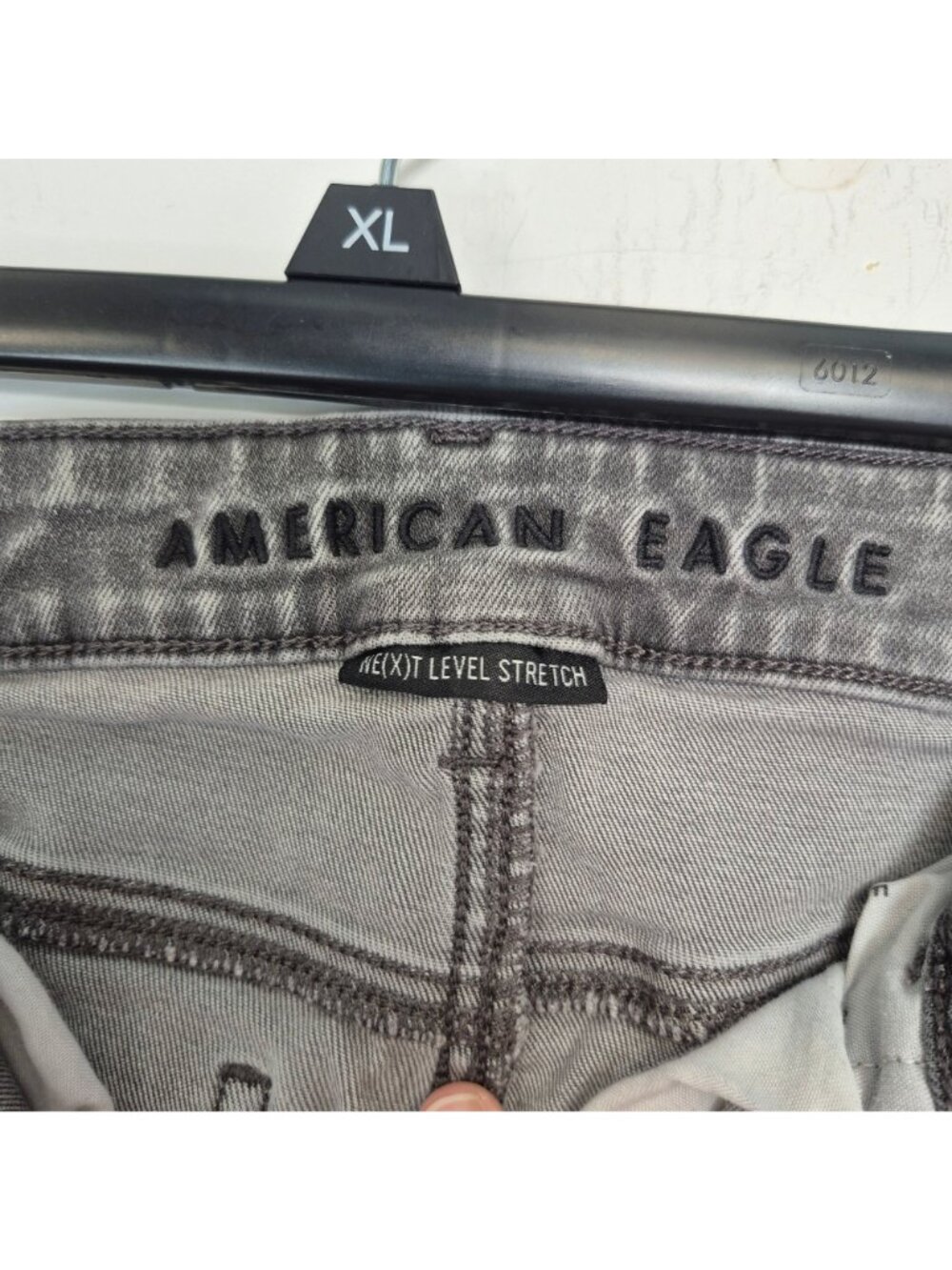 American Eagle Womens Size 2 Long Distressed Gray Skinny Jeans Stretch Denim - Picture 4 of 7